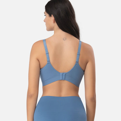 The Comfort Shaping Bra with Adjustable Straps